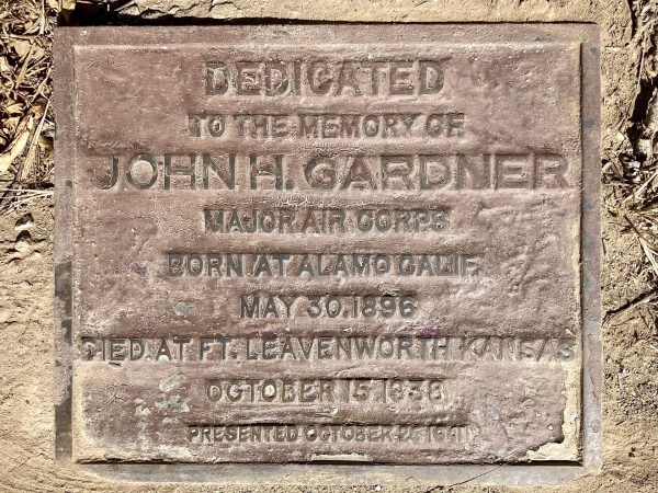 JOHN H. GARDNER WAR MEMORIAL STONE