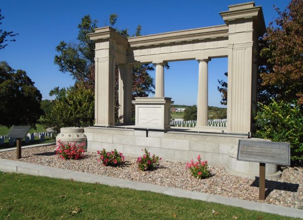 LEAVENWORTH CIVIL WAR MEMORIAL