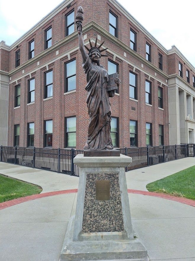 LITTLE SISTERS OF LIBERTY REPLICA OF THE STATUE OF LIBERTY MEMORIAL