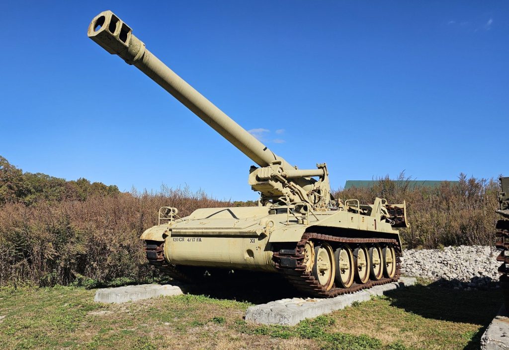 M110 HOWITZER WAR MEMORIAL