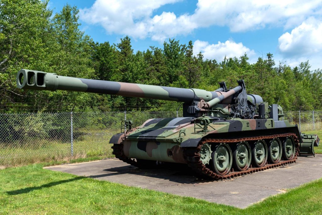 M110A2 SELF-PROPELLED HOWITZER MEMORIAL
