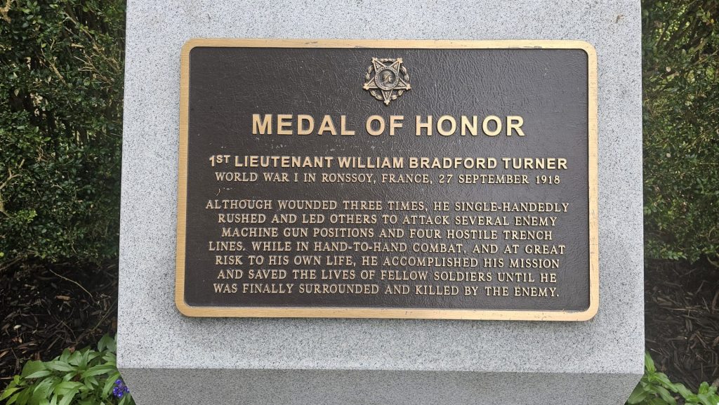 MEDAL OF HONOR 1ST LIEUTENANT WILLIAM BRADFORD TURNER MEMORIAL PLAQUE
