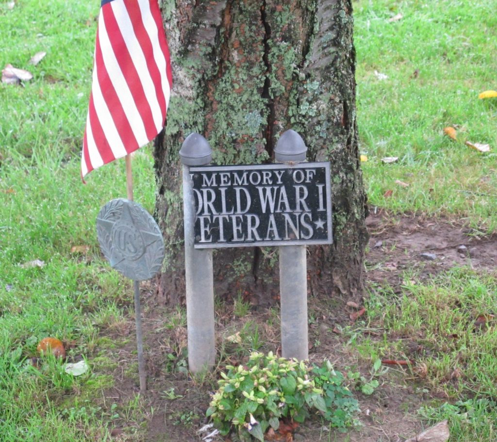 MEMORY OF WORLD WAR I VETERANS MEMORIAL TREE PLAQUE