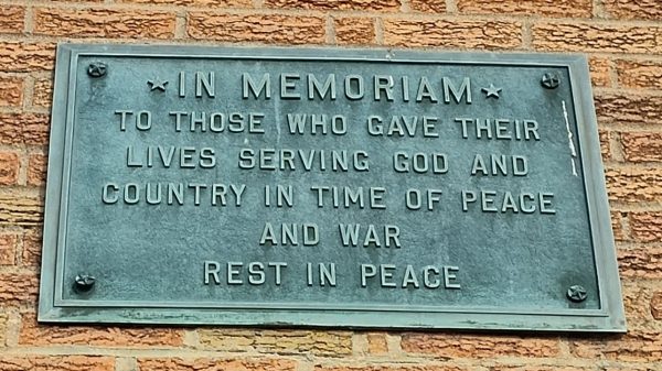 NEW WASHINGTON GOD AND COUNTRY WAR MEMORIAL PLAQUE