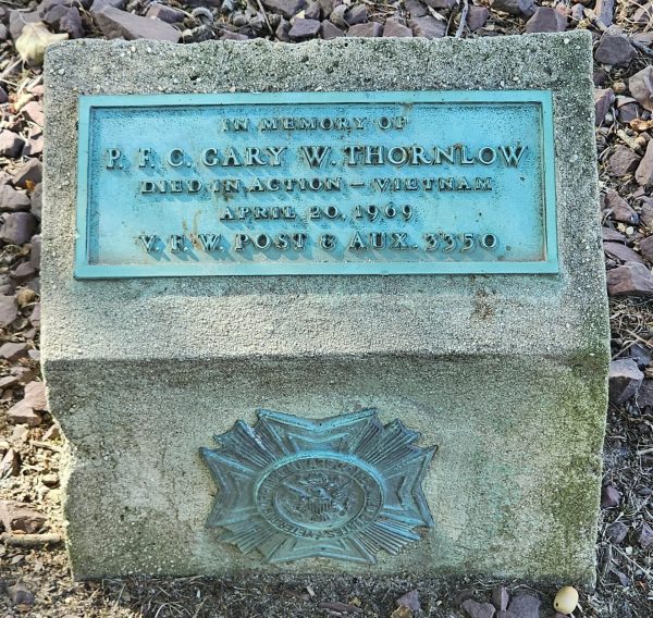 P.F.C. GARY W. THORNLOW WAR MEMORIAL TREE PLAQUE