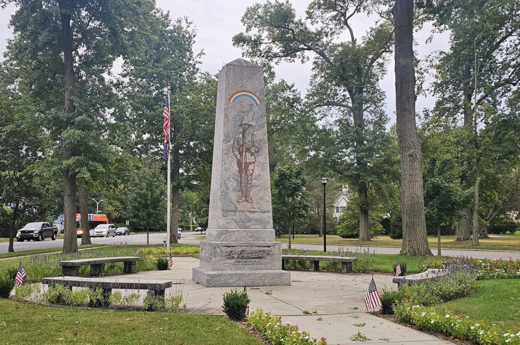 RAINBOW DIVISION MONUMENT
