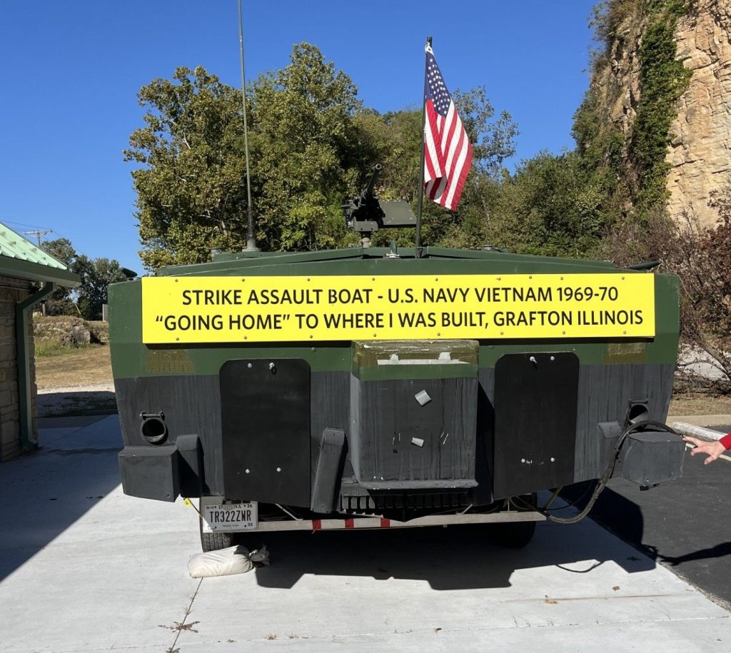 STRIKE ASSAULT BOAT-U.S. NAVY VIETNAM MEMORIAL PLAQUE