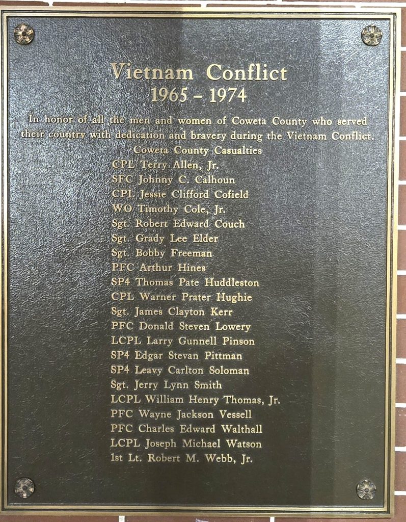 VIETNAM CONFLICT 1965-1974 MEMORIAL PLAQUE