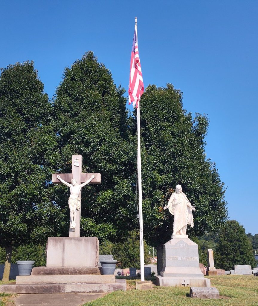 CALVARY CEMETERY WORLD WAR I VETERANS MEMORIAL FLAGPOLE