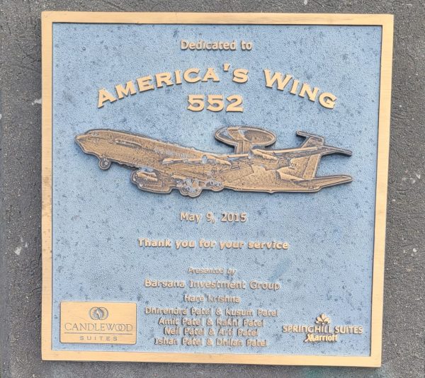 DEDICATED TO AMERICA’S 552ND WAR MEMORIAL PLAQUE