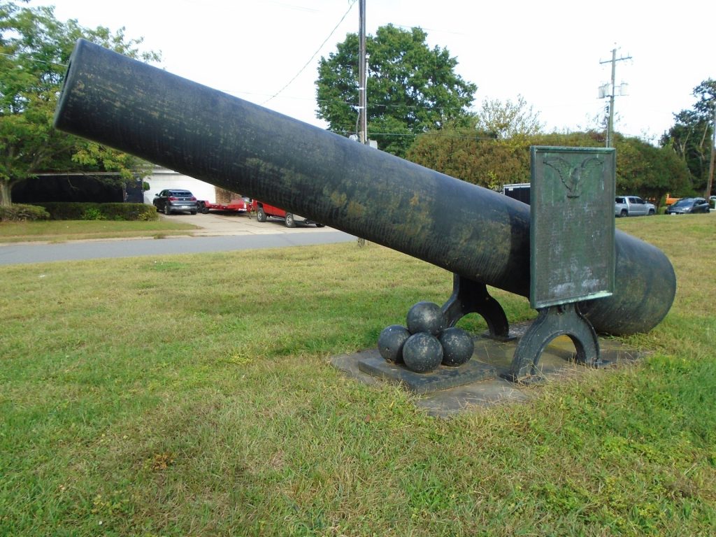 G.A.R. POST 567 WAR MEMORIAL CANNON