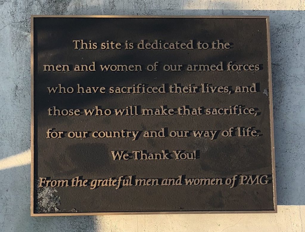 GRATEFUL MEN AND WOMEN OF PMG VETERANS MEMORIAL FLAGPOLE PLAQUE