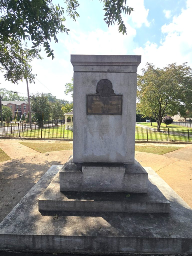 IN MEMORIAM THE FALLEN HEROES OF COLLEGE PARK WORLD WAR MEMORIAL