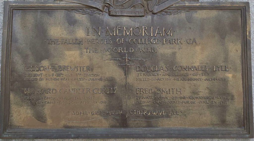 IN MEMORIAM THE FALLEN HEROES OF COLLEGE PARK WORLD WAR MEMORIAL PLAQUE CLOSE-UP