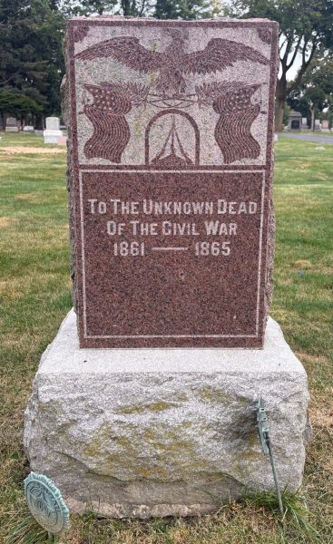 TO THE UNKNOWN DEAD OF THE CIVIL WAR MEMORIAL