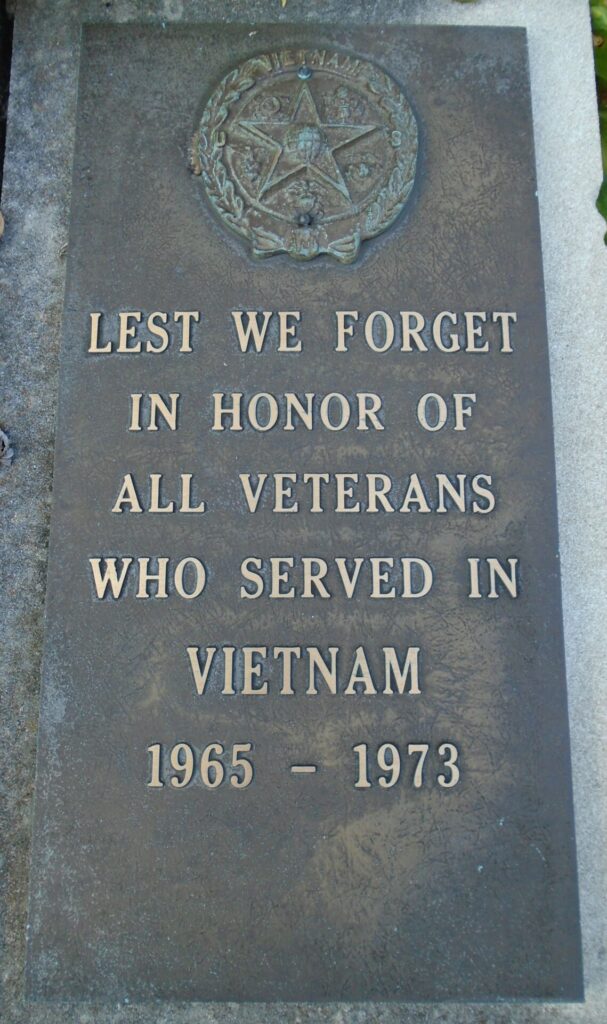 IN HONOR OF THOSE WHO SERVED IN THE KOREAN AND VIETNAM WARS MEMORIAL STONE C