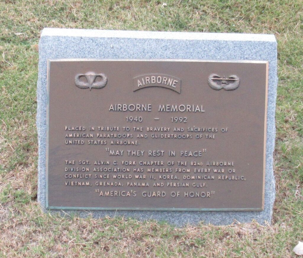 CHATTANOOGA NATIONAL CEMETERY AIRBORNE MEMORIAL