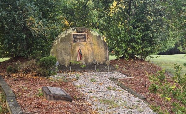 UPPER BURRELL CENTENNIAL COMMEMORATIVE VETERANS MEMORIAL