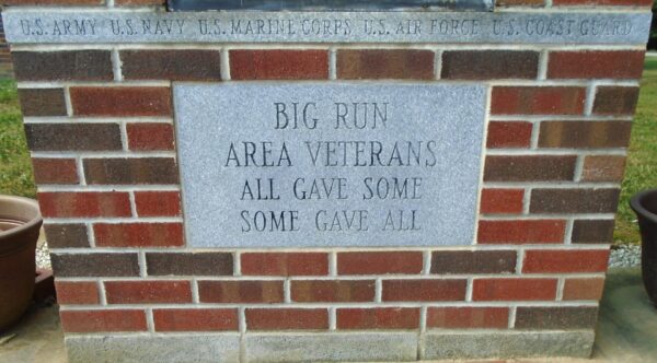 BIG RUN AREA VETERANS MEMORIAL CLOSE-UP