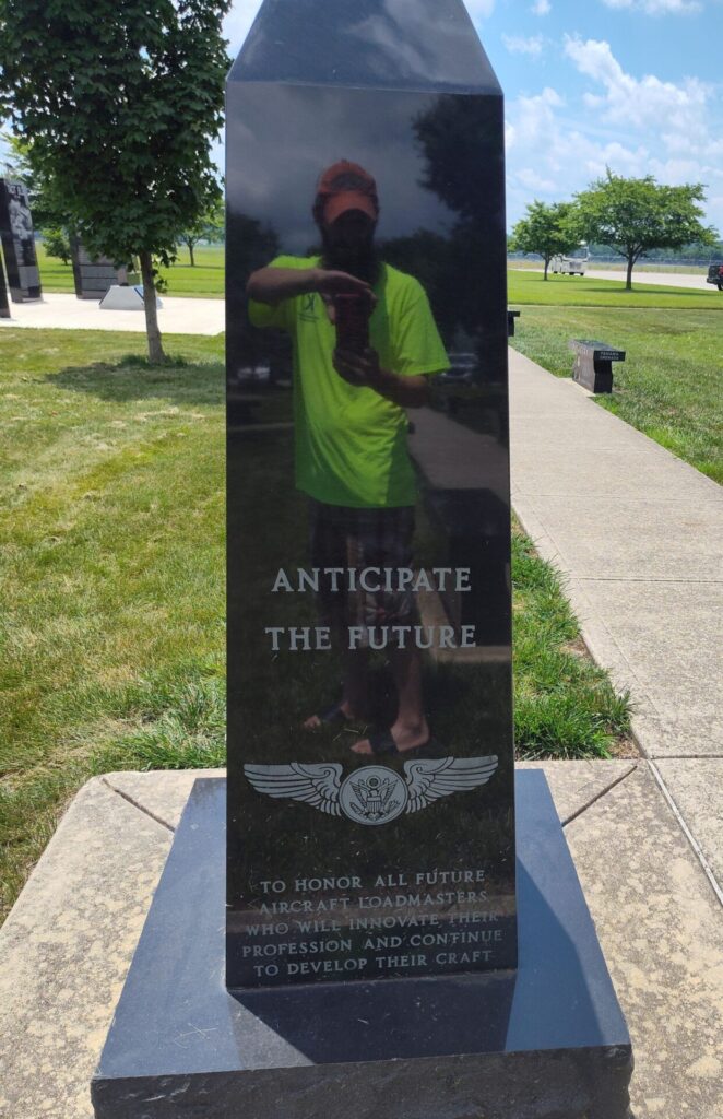 AIRCRAFT LOADMASTER MONUMENT SIDE B