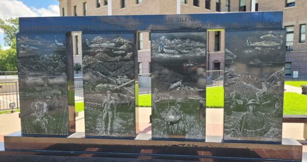 NAVARRO COUNTY WAR VETERANS MEMORIAL FRONT PANELS