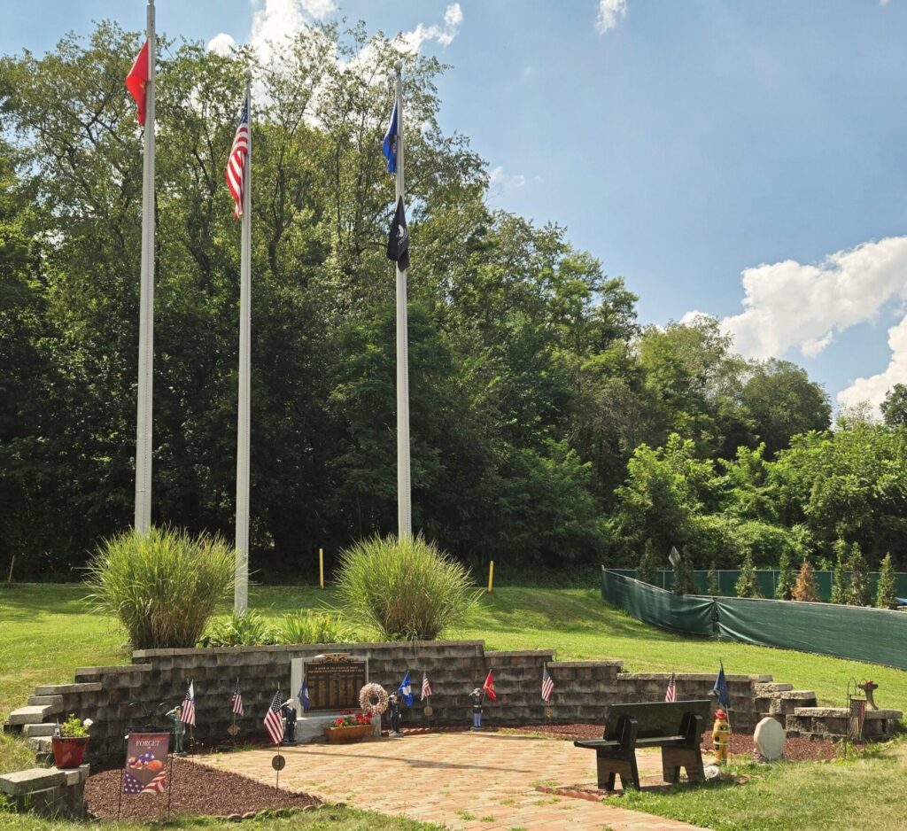 CITIZENS OF BOVARD WORLD WARS I AND II VETERANS MEMORIAL