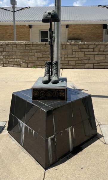 AMERICAN LEGION POST 150 WAR MEMORIAL BATTLEFIELD CROSS