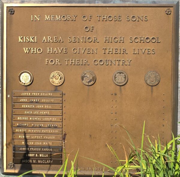 KISKI AREA SENIOR HIGH SCHOOL SUPREME SACRIFICE WAR MEMORIAL PLAQUE