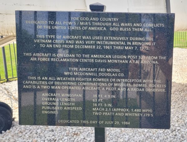 TYPE AIRCRAFT F4D MODEL WAR MEMORIAL STONE
