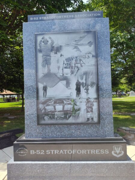 B-52 STRATOFORTRESS WAR MEMORIAL BACK