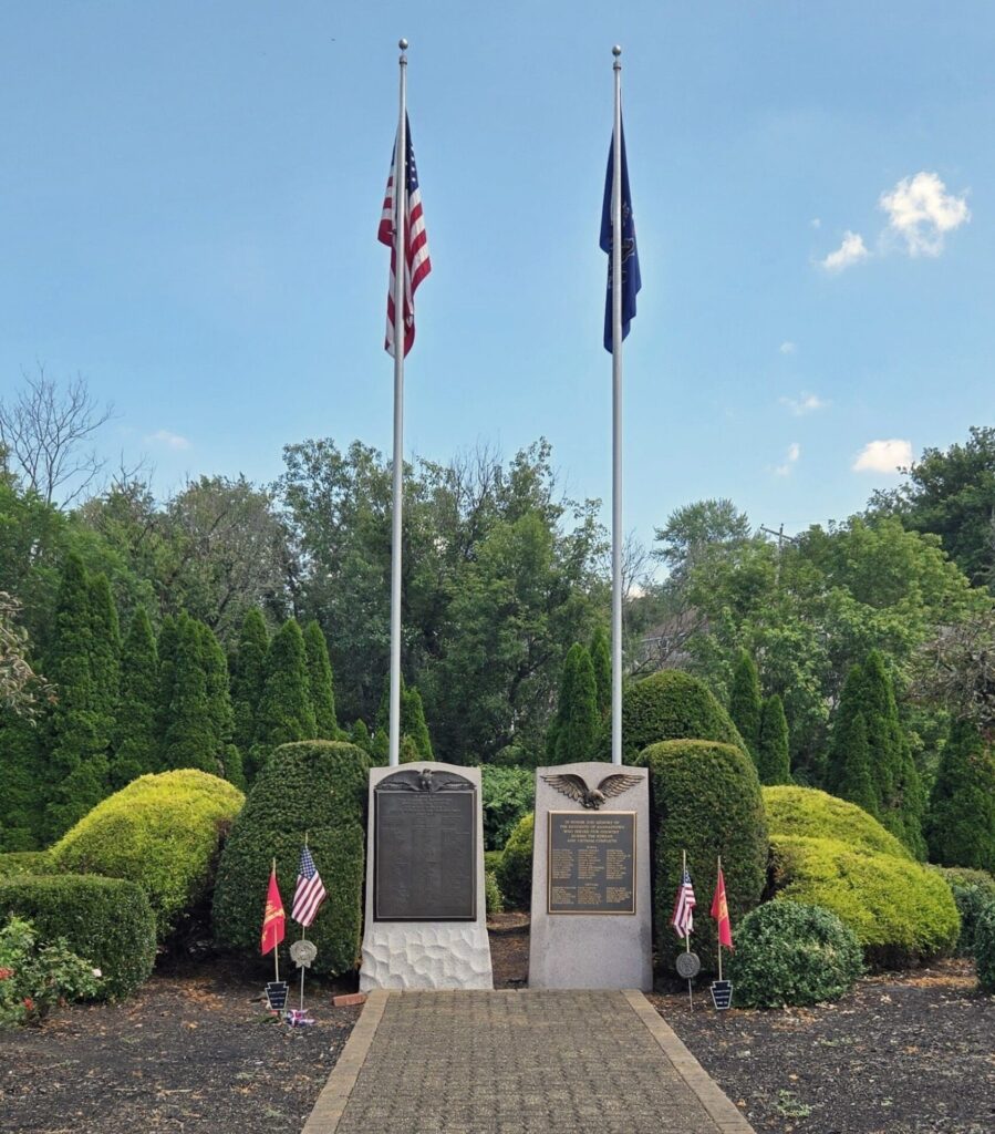 CITIZENS OF HANNASTOWN HONOR ROLL WAR MEMORIAL