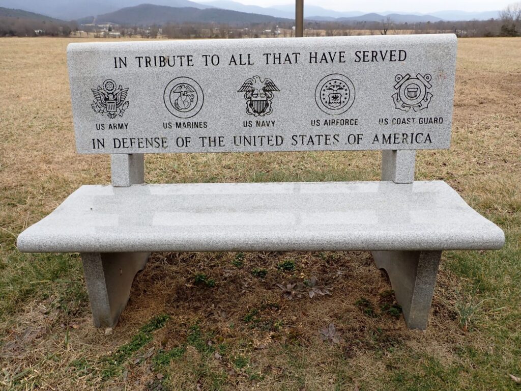 IN TRIBUTE TO ALL THAT HAVE SERVED WAR MEMORIAL BENCH