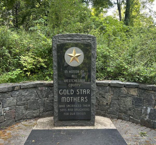 KATONAH GOLD STAR MOTHERS WAR MEMORIAL