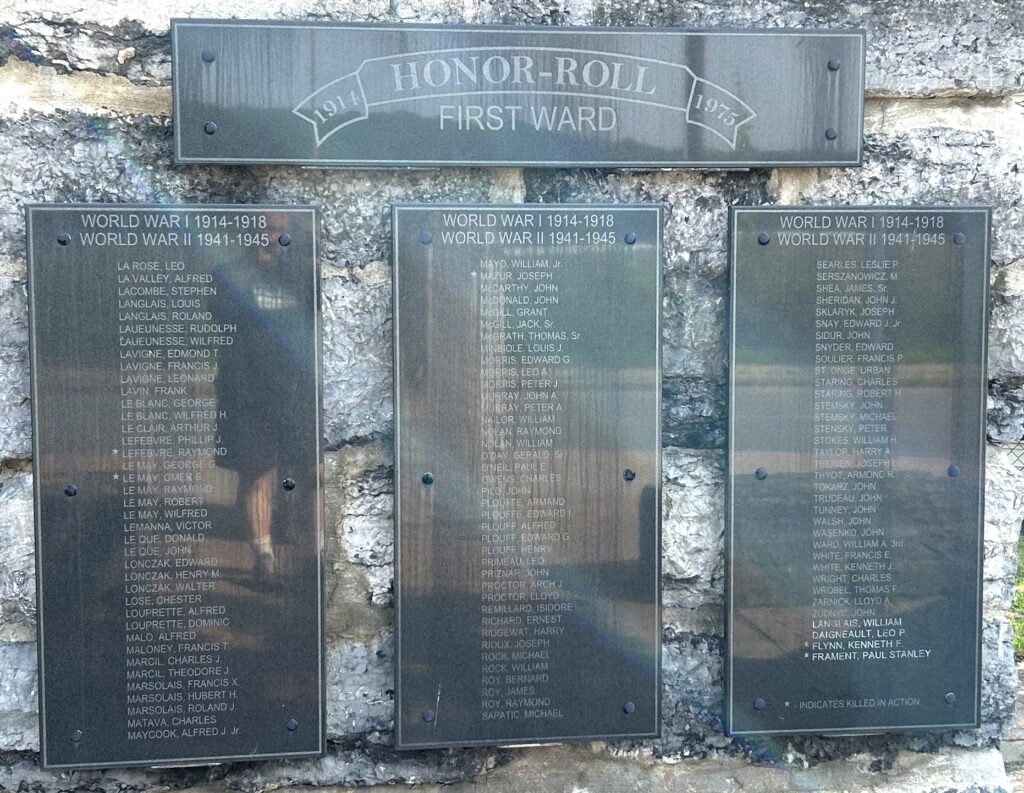 FIRST WARD HONOR ROLL WAR MEMORIAL STONE B