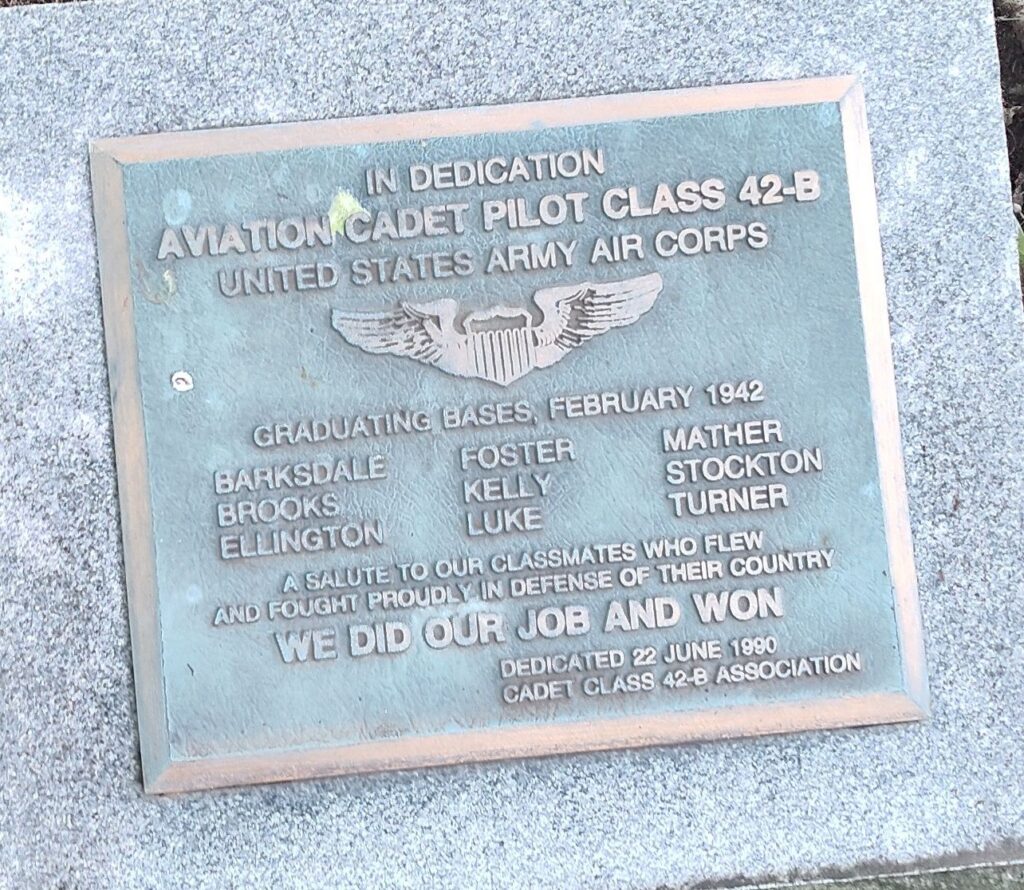 AVIATION CADET PILOT CLASS 42-B WAR MEMORIAL PLAQUE