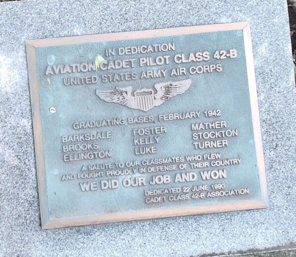AVIATION CADET PILOT CLASS 42-B WAR MEMORIAL PLAQUE