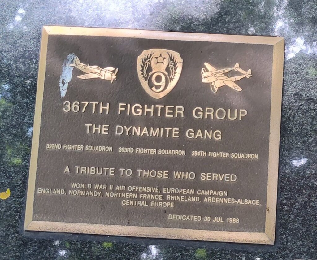 367TH FIGHTER GROUP WAR MEMORIAL PLAQUE
