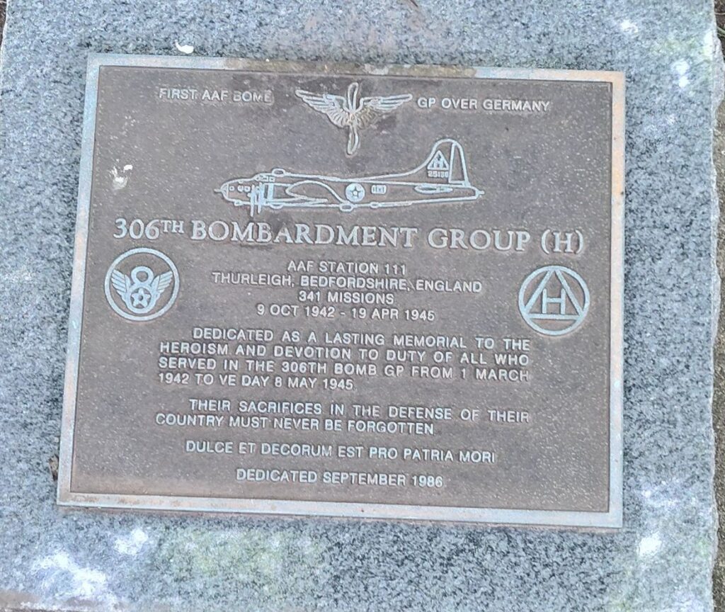306TH BOMBARDMENT GROUP (H) WAR MEMORIAL PLAQUE