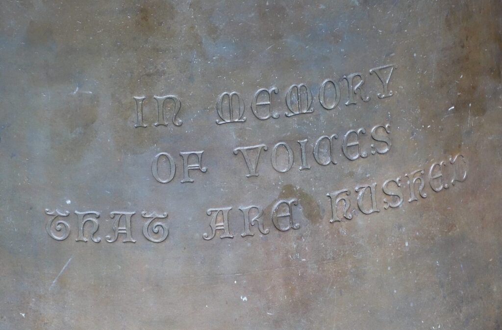THE ORGINAL WORLD WAR I MEMORIAL CHURCH BELL INSCRIPTION