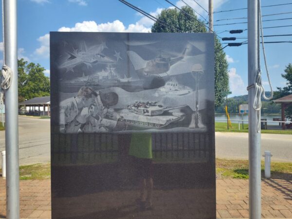 BURLINGTON AREA SUPREME SACRIFICE WAR MEMORIAL BACK