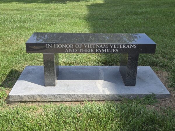 VIETNAM VETERANS WAR MEMORIAL BENCH
