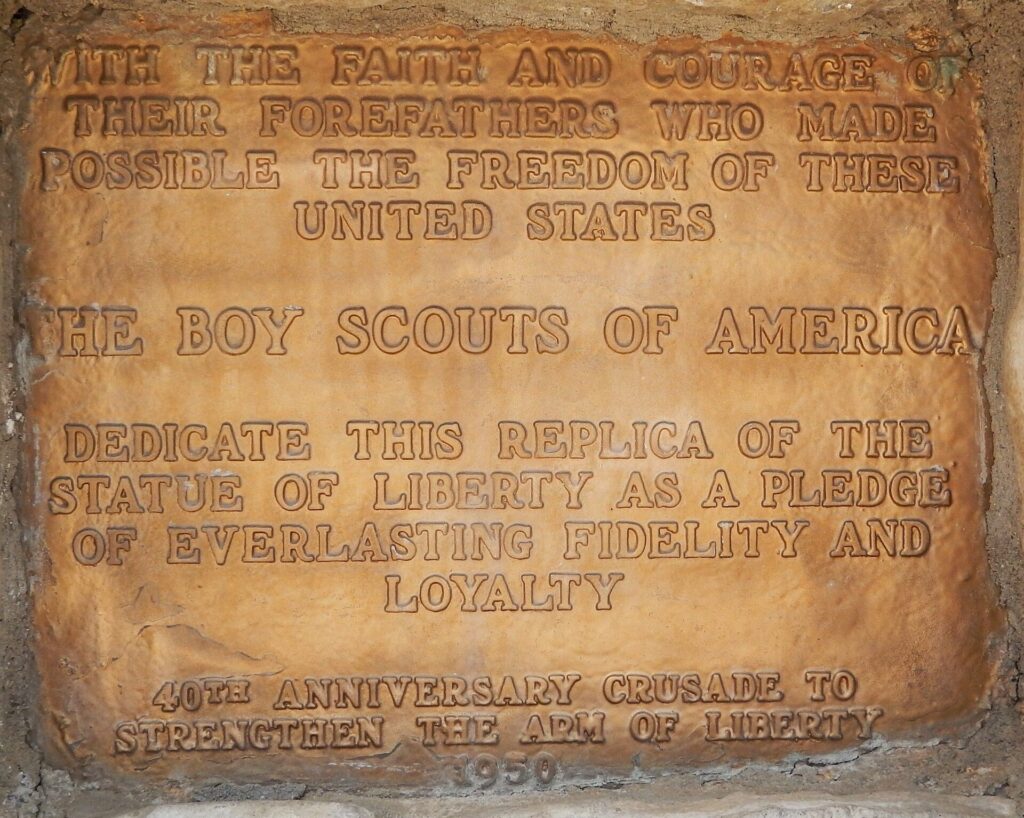 TRINIDAD REPLICA OF THE STATUE OF LIBERTY MEMORIAL PLAQUE