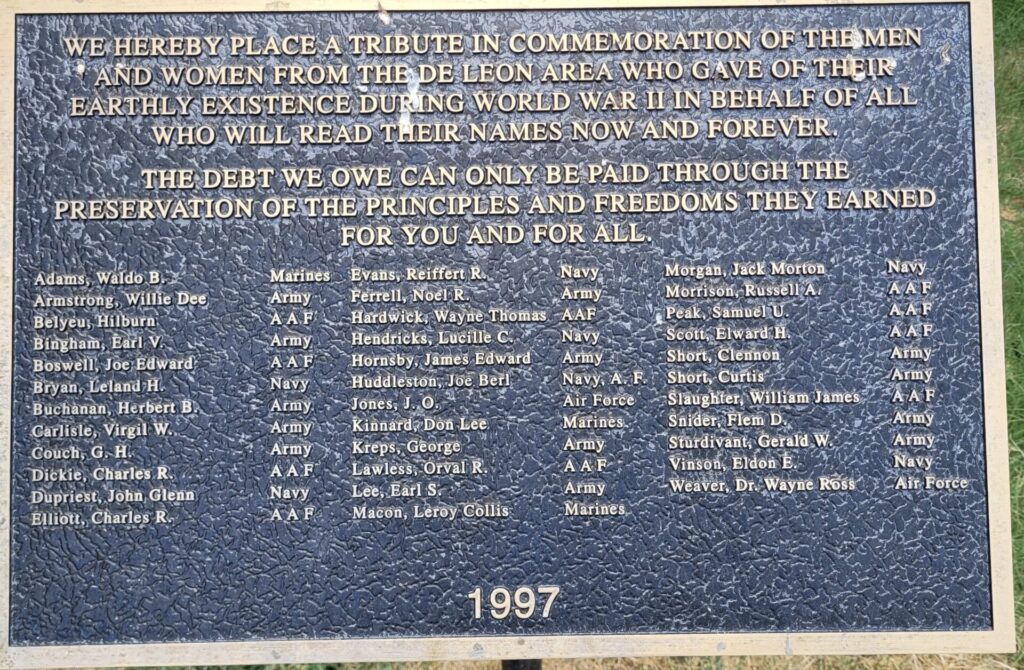 DE LEON WORLD WAR II VETERANS MEMORIAL PLAQUE