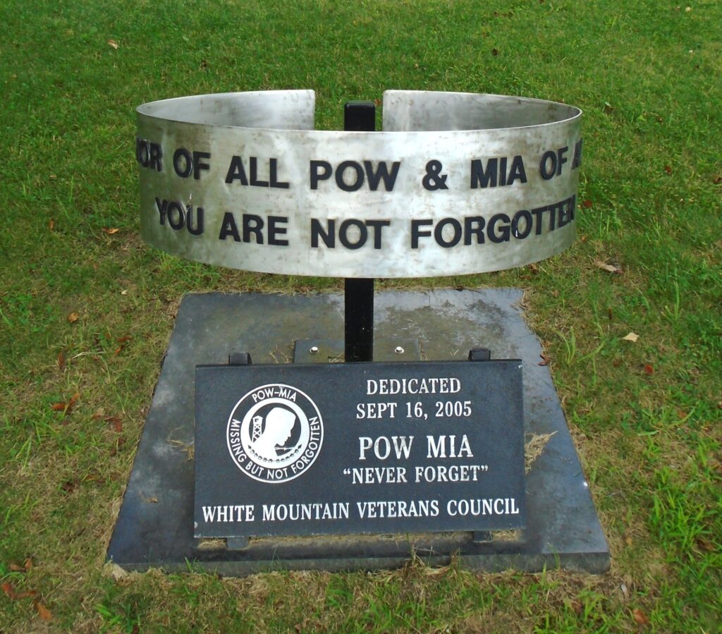 WHITE MOUNTAIN VETERANS COUNCIL POW MIA WAR MEMORIAL BRACLET