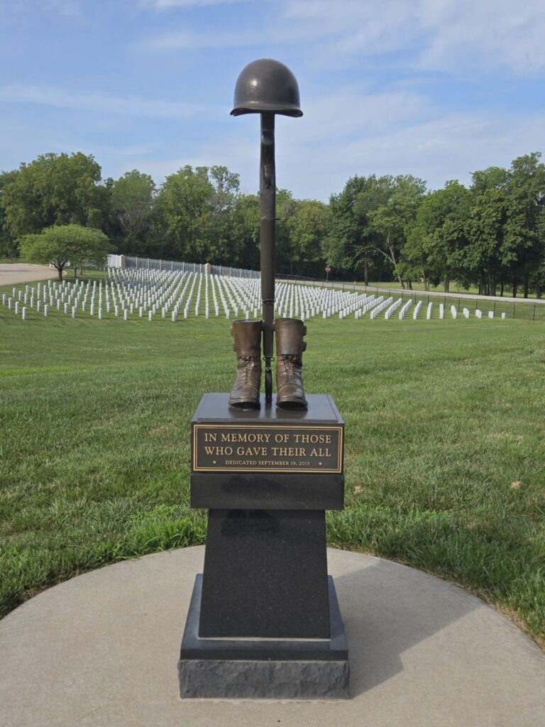MISSOURI VETERANS MEMORIAL CEMETERY BATTLEFIELD CROSS