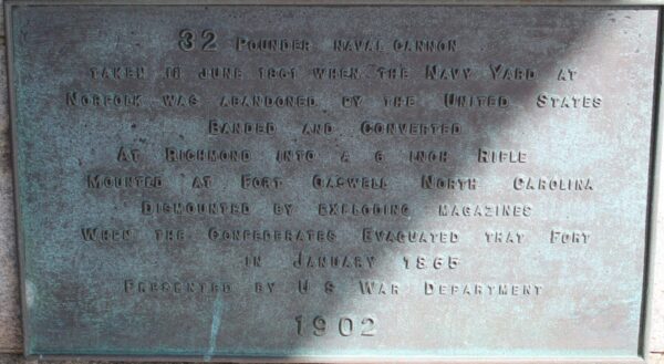 32 POUNDER NAVAL CANNON WAR MEMORIAL PLAQUE RIGHT SIDE