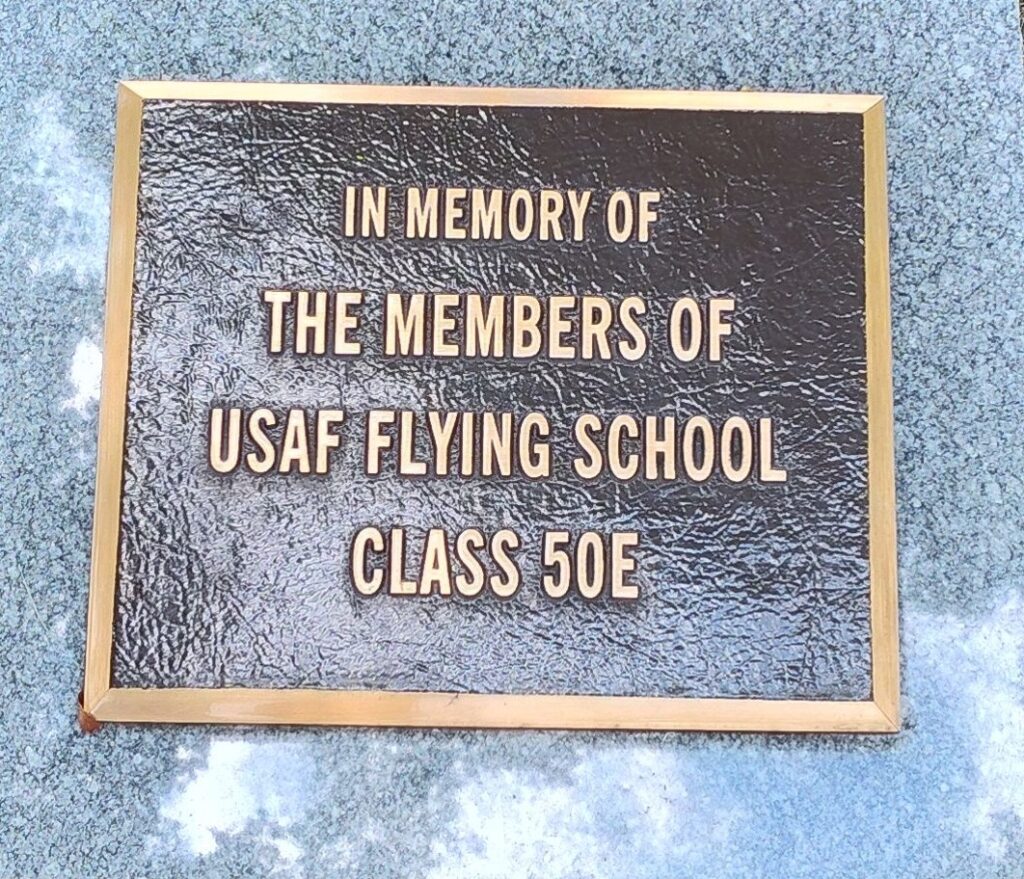 USAF FLYING SCHOOL CLASS 50E MEMORIAL PLAQUE