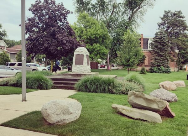 THE MEN OF FARMINGTON TOWNSHIP WAR MEMORIAL