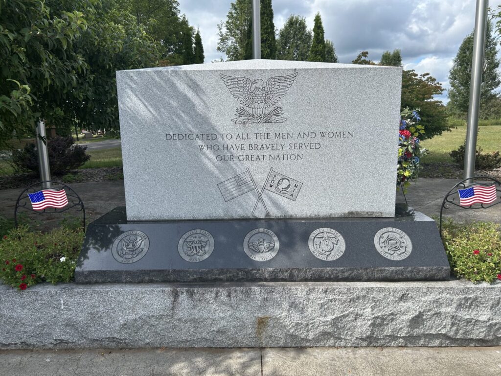 CENTRAL SQUARE ALL VETERANS MEMORIAL CLOSE-UP