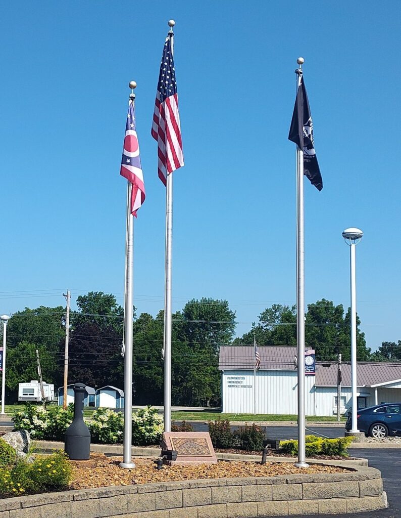 BLANCHESTER VETERANS MEMORIAL FLAGPOLE
